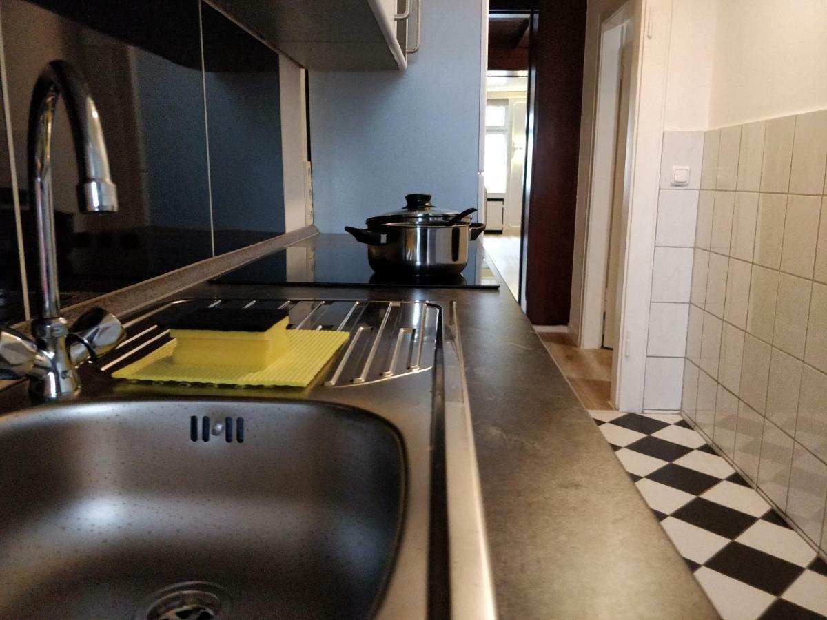 Avi City Burgplatz Apartments デュッセルドルフ エクステリア 写真