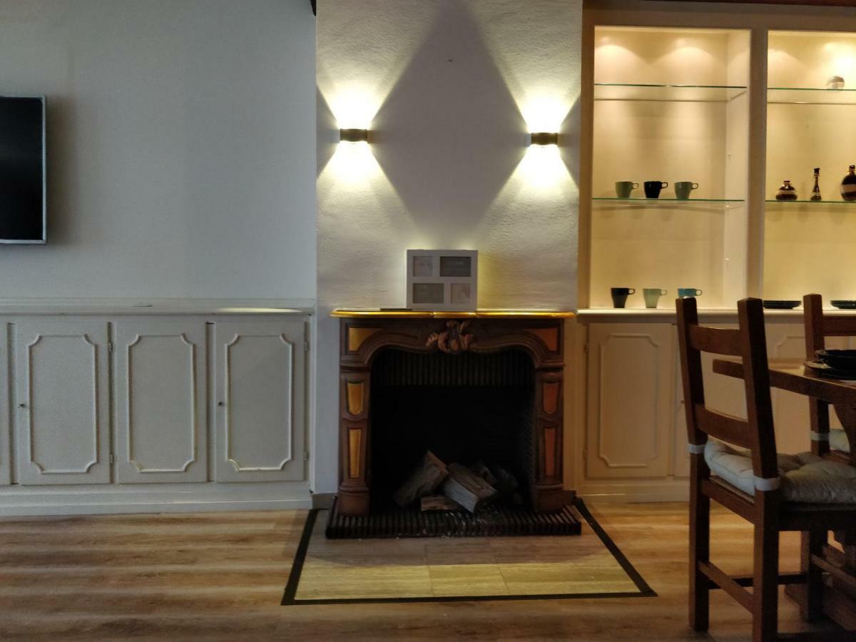 Avi City Burgplatz Apartments デュッセルドルフ エクステリア 写真