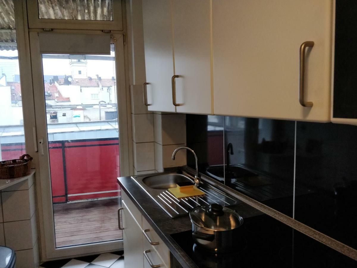 Avi City Burgplatz Apartments デュッセルドルフ エクステリア 写真